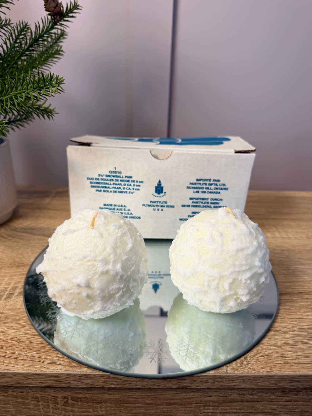PartyLite Snowball 3.5 inch White Candles New in Box Q3510 Pair of 2 - Retired - Picture 2 of 6